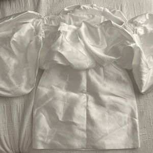 NWTG Little white dress, size small